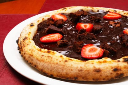 Mr Lenha Pizza De Brownie Com Morango Oseias Barbosa &Ndash;